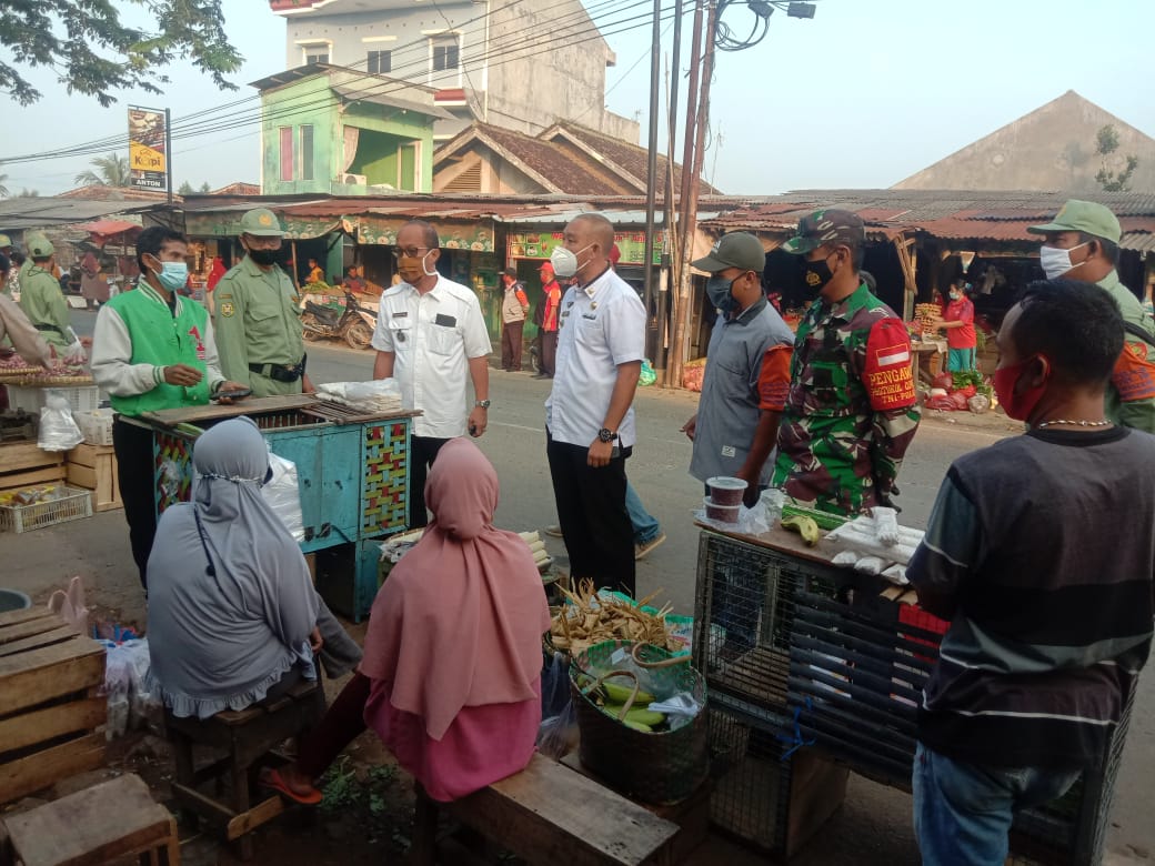 Kelurahan Way Kandis dan Satpol PP Kota Bandar Lampung Melakukan Penertiban dan Himbauan Protokol Kesehatan