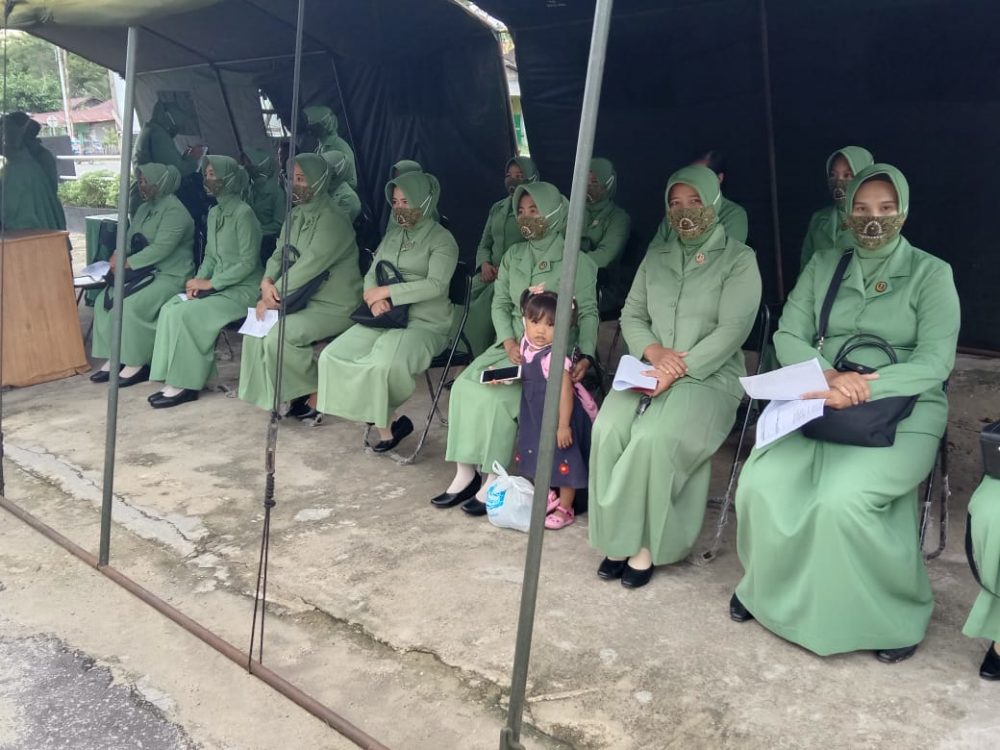 Keluarga Besar Rindam XII/Tpr Dapatkan Vaksinasi Covid-19