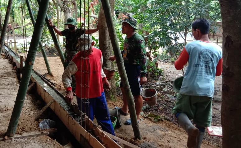 Pengerjaan Sloof Pondasi RTLH Milik Sripi