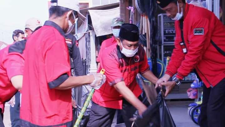 Peringati Bulan Bung Karno, PDI-P Lamteng Gelar Bhakti Sosial