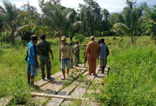 Terjang Terik Matahari, Warga Antusias Melihat Lokasi TMMD