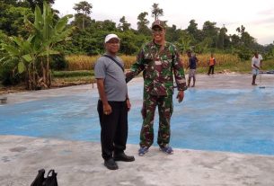 Kepala Dinas Pemuda dan Olah Raga Kab. Sarmi Tinjau Lapangan Voli TMMD