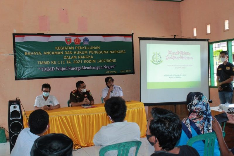 Sosialisasi Hukum Oleh Cabang Kejaksaan Lapri Kab. Bone Tmmd Ke 111 Ta. 2021