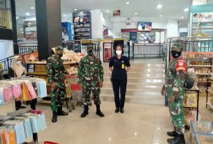 Serka M Nasirin Laksanakan pengecekan PPKM Level 4 di Swalayan Luwes Nusukan