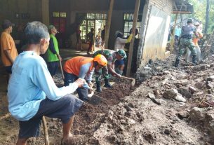 Begini Cara Anggota Koramil 18/Girimarto Ringankan Beban Warga Yang Terkena Musibah!!!