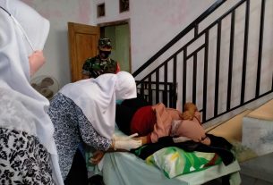 Tekan Angka Kelahiran Babinsa Garangan Aktif Dampingi Safari KB