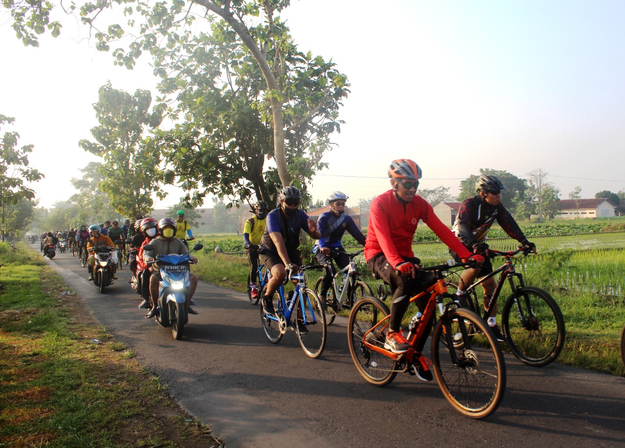 Jumat Sehat Bersama Danrem 074/Warastratama