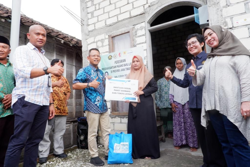 Lebih dari 5 Ribu Warga Prasejahtera di Jatim kini Bisa Produktif berkat Aliran Listrik 24 Jam PLN