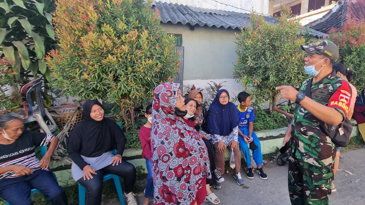 Babinsa Tipes Gelar Komsos di wilayah Binaan