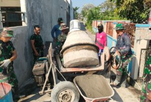 Gunakan Mesin Molen, Satgas TMMD Reguler Ke-116 Kodim 0735/Surakarta Genjot Sasaran Fisik Pengecoran Jalan
