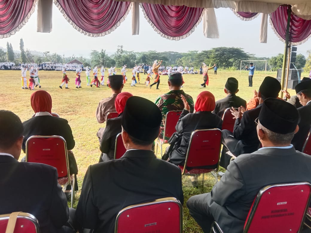 Hadiri Upacara Hardiknas, Ini Harapan Danramil 04/Nguntoronadi
