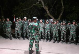 Setelah Melaksanakan Aktivitas, Anggota Satgas TMMD Reguler 118 Kodim 0728/Wonogiri Laksanakan Apel Malam