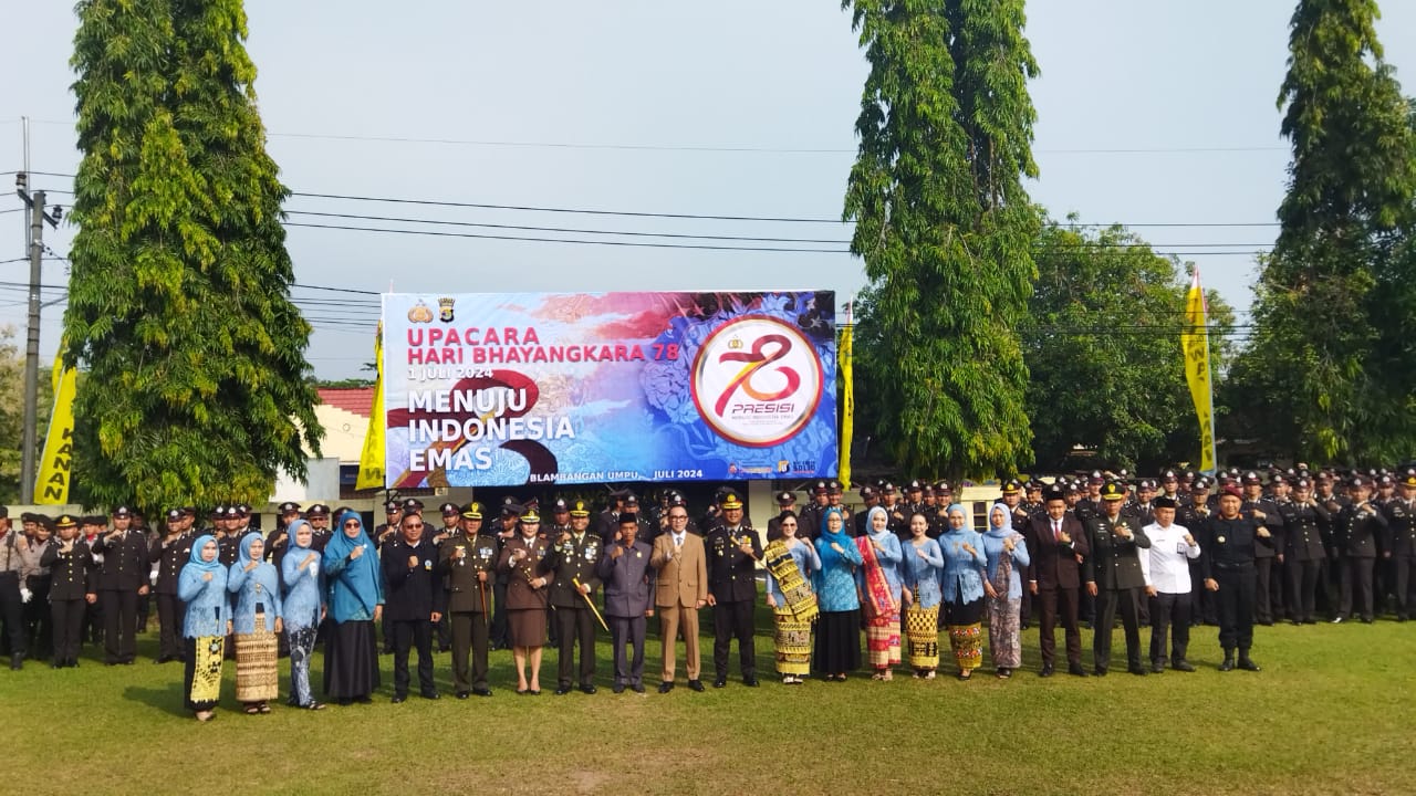 Bupati Way Kanan Raden Adipati Surya Hadiri Upacara Hut Bhayangkara ke-78