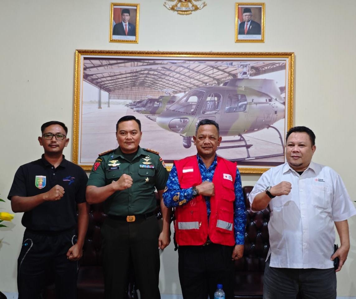 Komandan Skadron 12/AJY Lanudad Gatot Soebroto Way Tuba terima kunjungan PMI Way Kanan