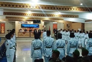 Pj. Bupati Lampura kukuhkan Paskibraka