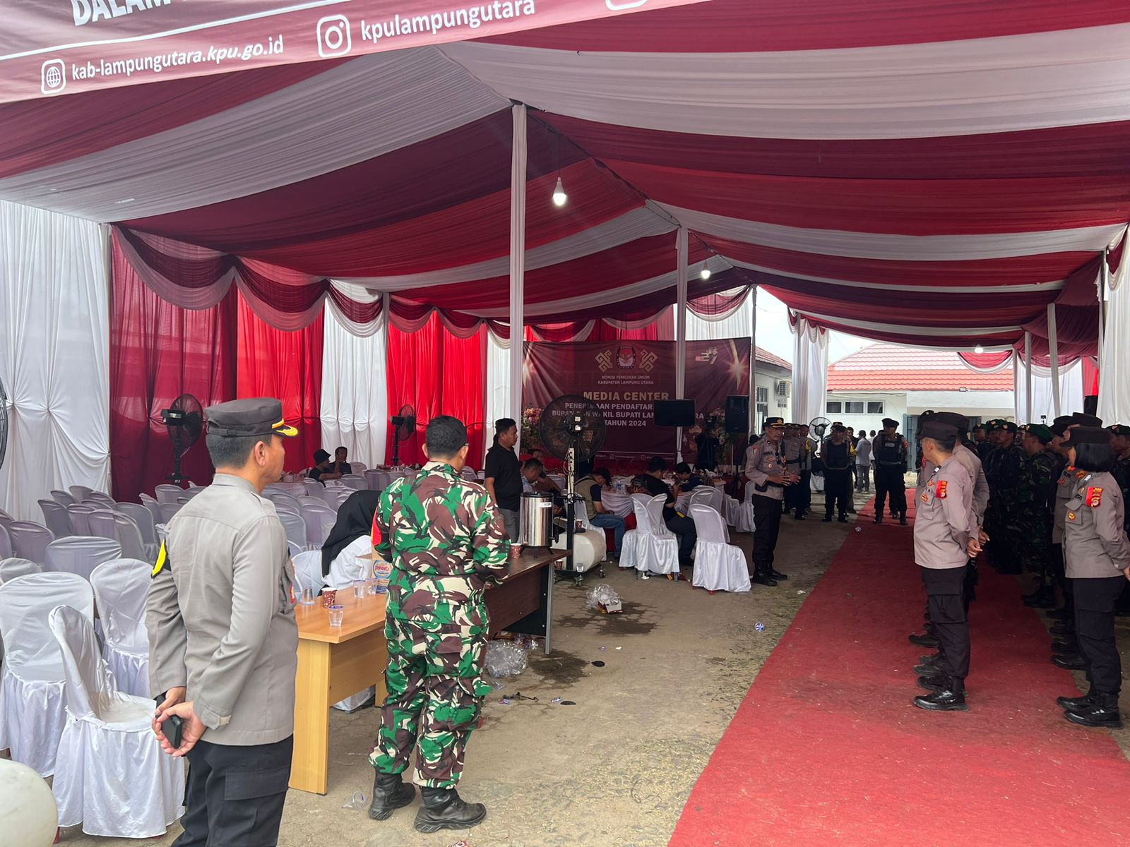 Hari Terakhir Pendaftaran Calon Pilkada, Polres Lampura berikan pengamanan ketat