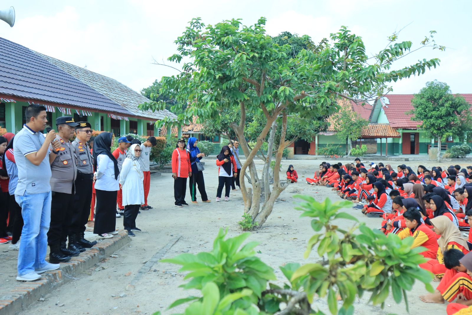 Polres Tulang Bawang Barat Gelar Sosialisasi Anti perundungan/Bullying di SMP 7 Panaragan Jaya