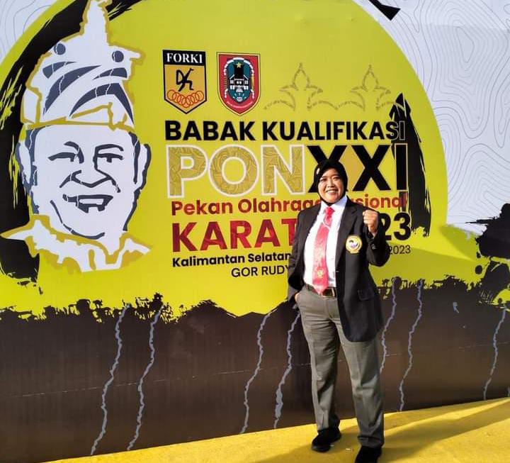 Apriyanti warga Lampura Jadi Wasit Karate PON Ke XXI