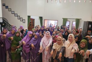 Bunda Devriyana Marda Ardian Bersama Emak Sholeha Sofyan Silaturahmi Tiga Lokasi Dalam Sehari