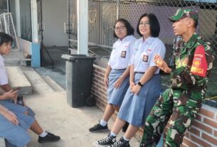 Pacu Semangat Belajar Siswa, Babinsa Karangasem Sambangi SMK MIKAEL Dan Berikan Motivasi