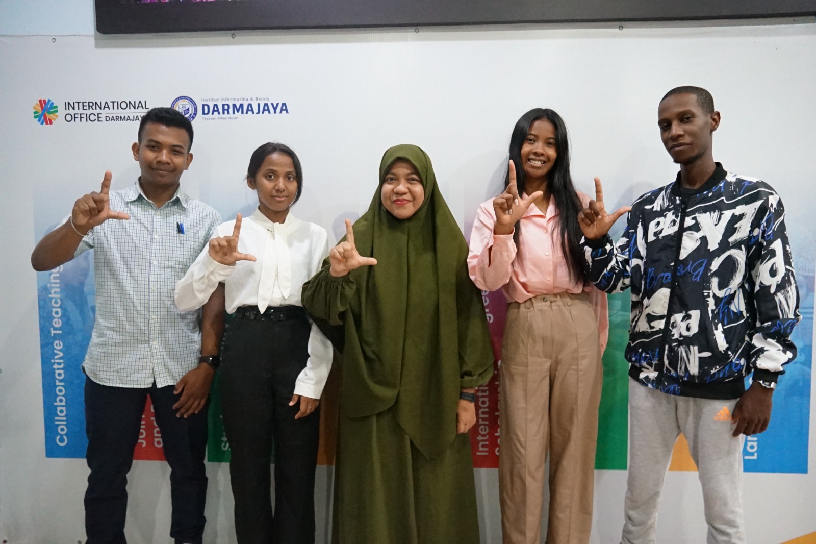 Penasaran Kenapa Mereka Pilih Lampung? 4 Mahasiswa Asing Ini Ungkap Alasan Mereka Kuliah di IIB Darmajaya!"