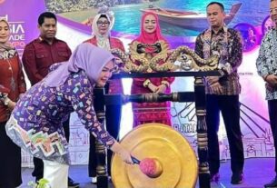 Pj. Ketua Dekranasda Lampura Hadiri Batam ITTAF 2024.