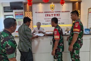 Wujudkan Wilayah Kondusif, Babinsa Koramil Kedawung Laksanakan Patroli