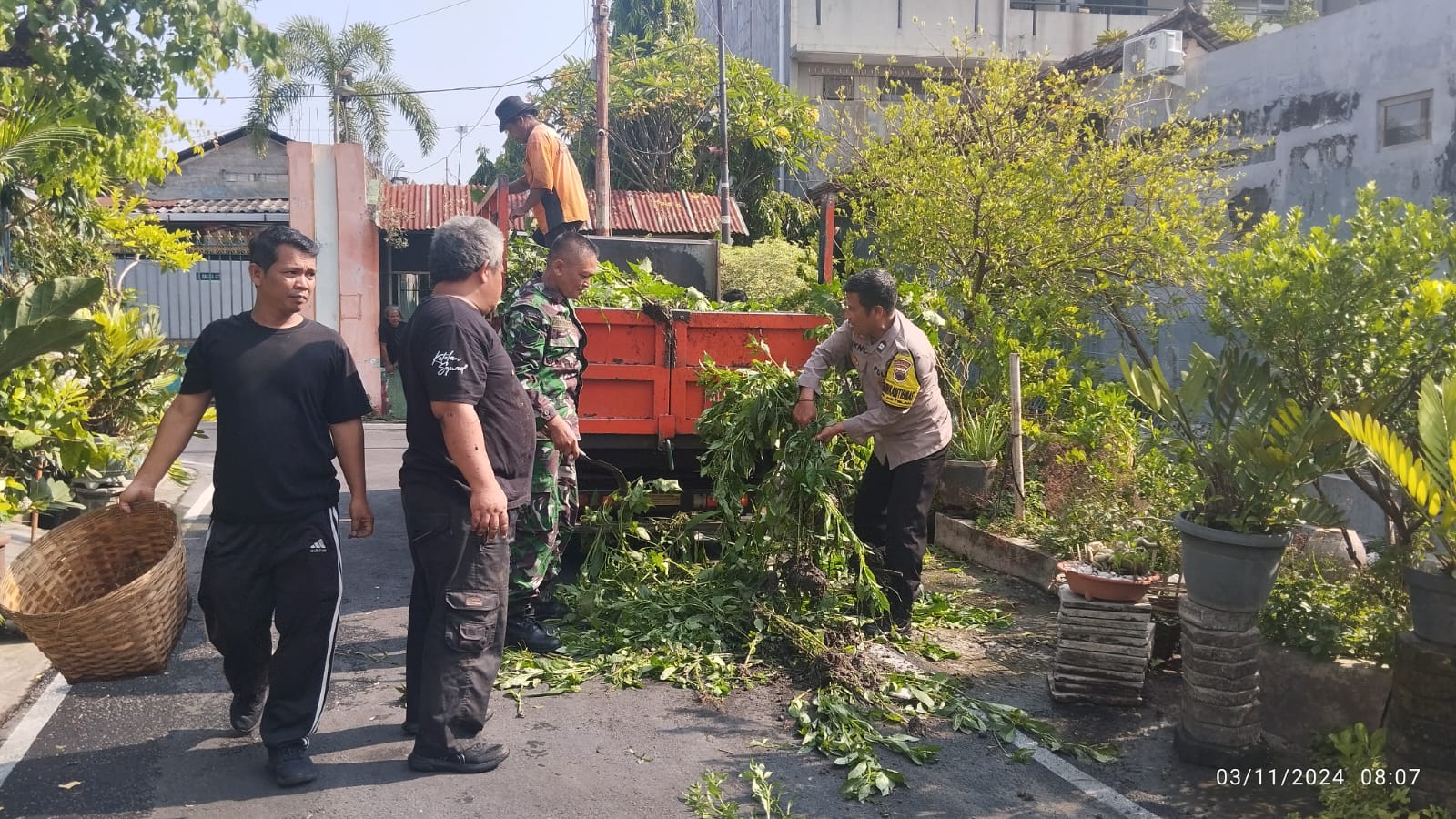 Serka Isdianto : Kebersihan Lingkungan Merupakan Tanggung Jawab Kita Bersama