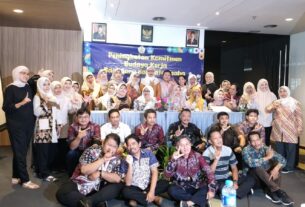Pelatihan SMKN 60 Jakarta: Kunci Sukses Berpenampilan Menarik dan Budaya Kerja Profesional