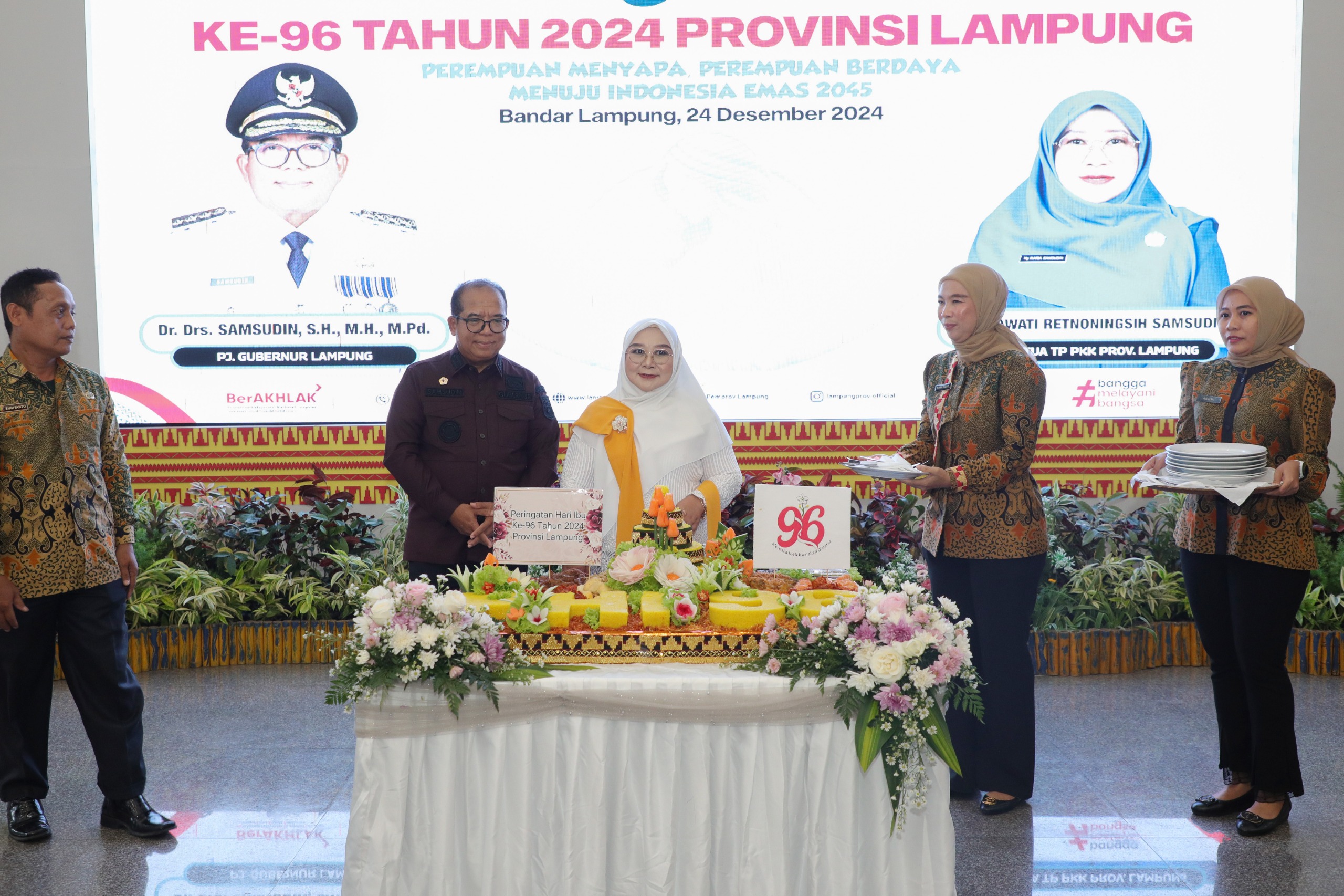 Puncak Peringatan Hari Ibu ke-96 Tahun 2024, Pj. Gubernur Samsudin Ajak Wujudkan Visi Indonesia Emas 2045 dengan Hadirnya Perempuan Berdaya dan Mandiri Sebagai Pilar Utama