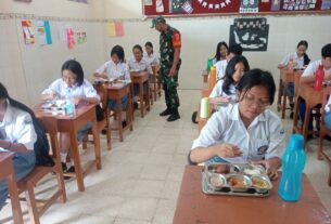 Tanpa Lelah, Babinsa Purwodiningratan Terus Lakukan Pendampingan Pendistribusian Makan Bergizi Gratis