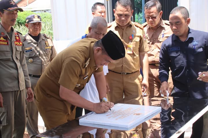 Pj. Bupati Lampung Utara Resmikan Bangsal Pasca Panen di Desa Ibul Jaya