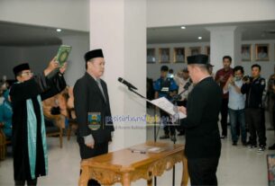 Dedi Irawan Lantik tedi zadmiko sebagai PJ.sekda kabupaten pesisir barat
