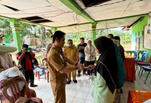 Jelang Lebaran, Kebahagiaan Menyelimuti Warga Banjar Wangi Saat Terima BLT-DD