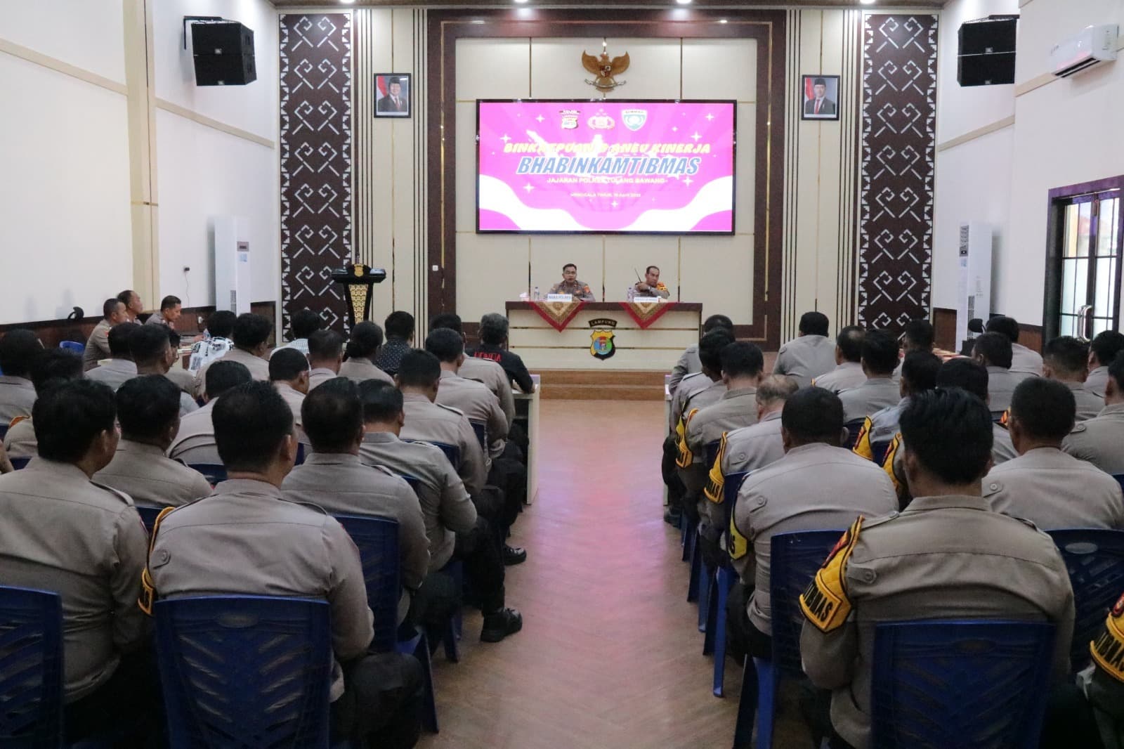 Polres Tulang Bawang Gelar Binkatpuan dan Anev Kinerja Bhabinkamtibmas, Kompol David Sampaikan Pesan Ini
