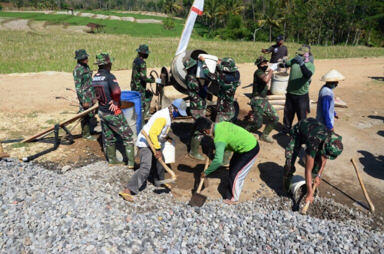 Memupuk gotong royong untuk generasi yang akan datang · LV